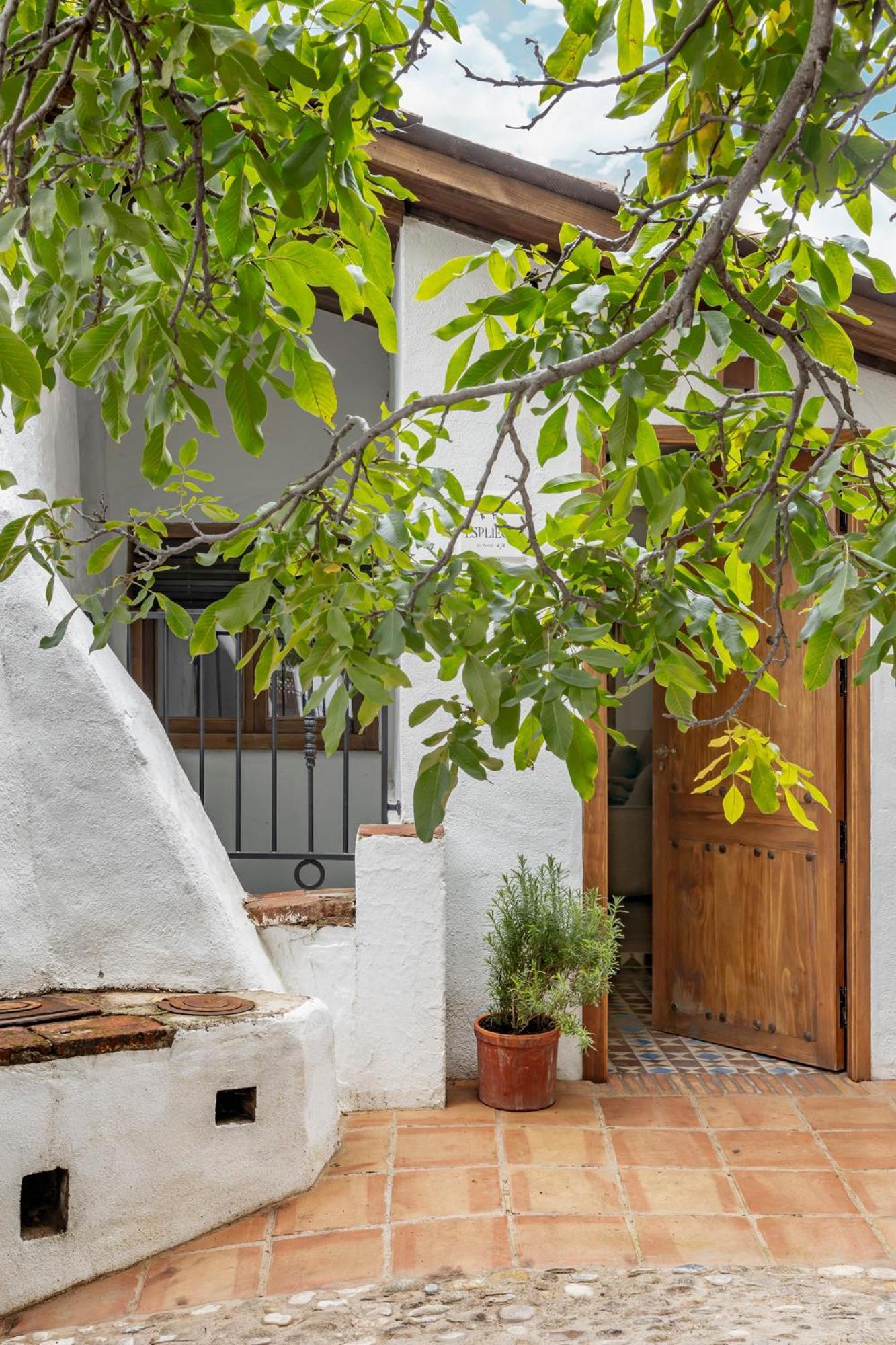 Apartamentos Turisticos El Patio Del Nogal Guadalupe  Esterno foto